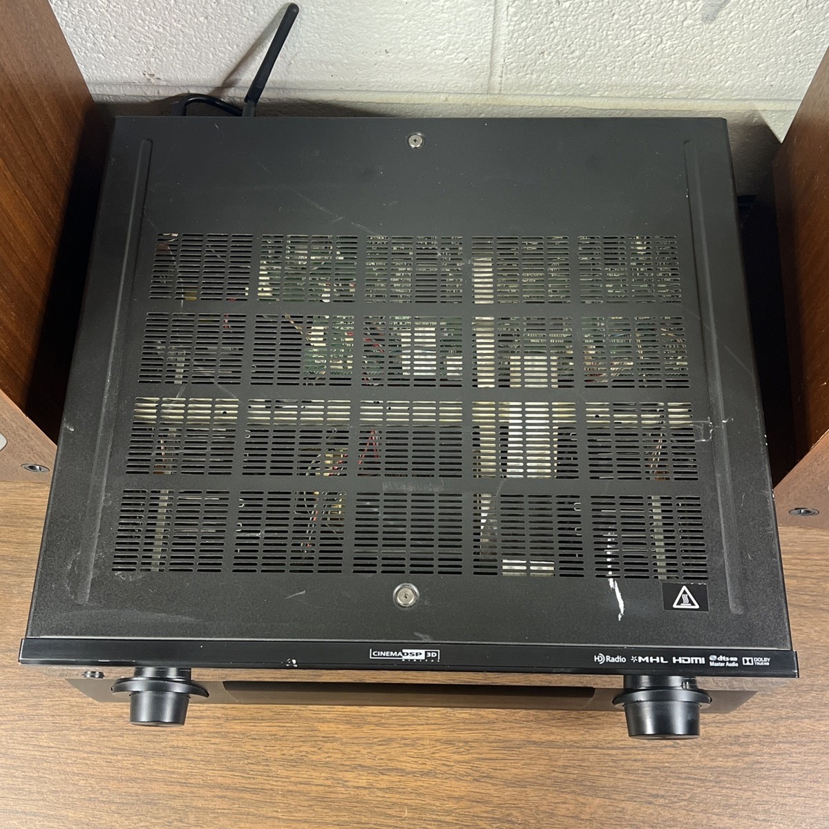 Yamaha Aventage RX-A1040 7.2-Channel Natural Sound AV Media