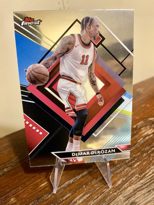Topps Finest 23-24 DeMAR DeROZAN Bulls #209 - NEW