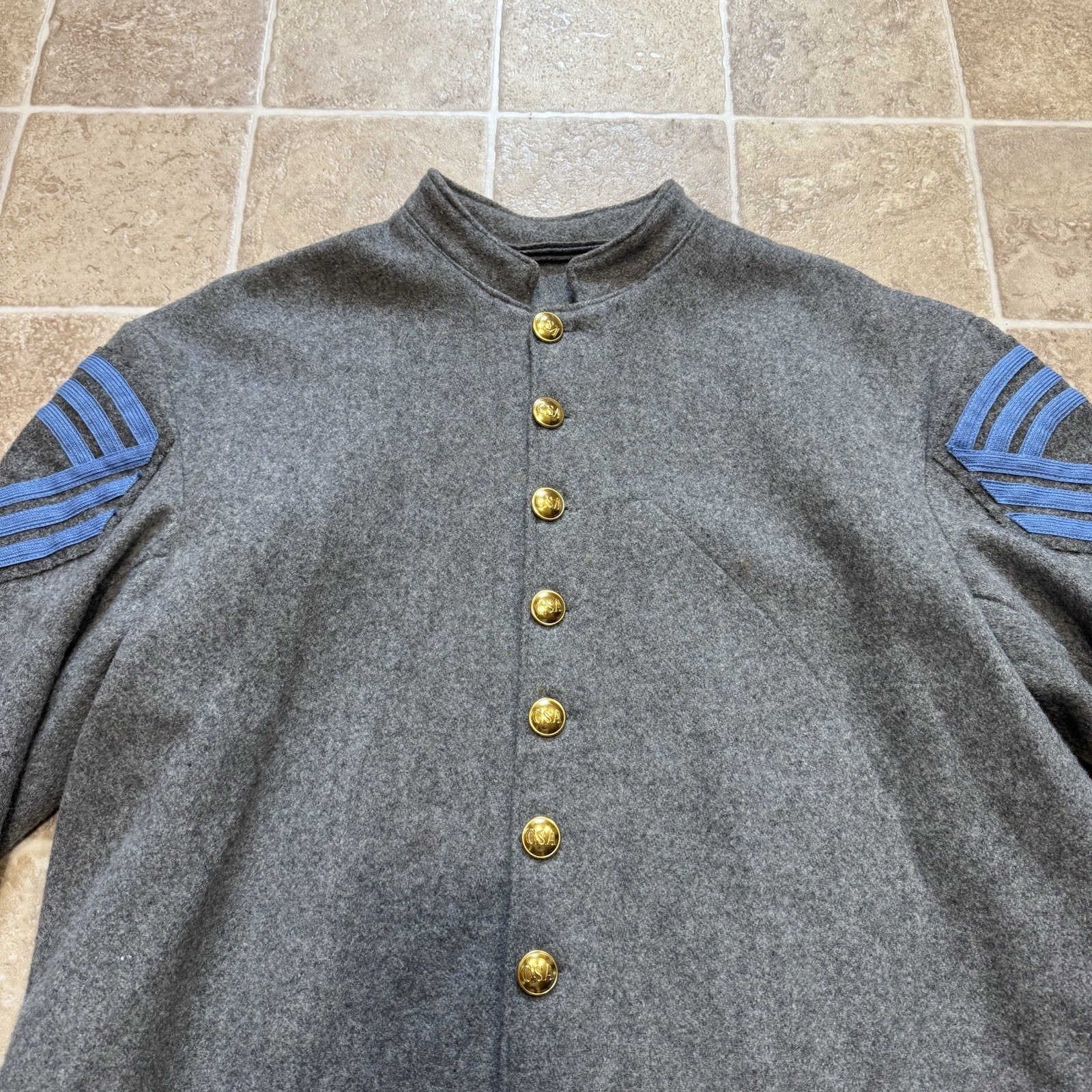 Picture 2 of 5