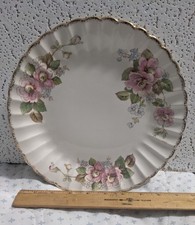 VINTAGE LIMOGES CHINA ROSE PATTERN DINNER PLATE 22K GOLD TRIM MADE IN USA 3TC-GW