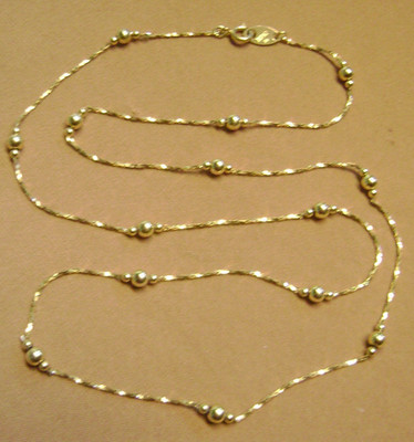 VINTAGE SIGNED TRIFARI TM 24'' LENTH TWISTED CHAIN BALL ACCENT GOLD TONE NECKLACE