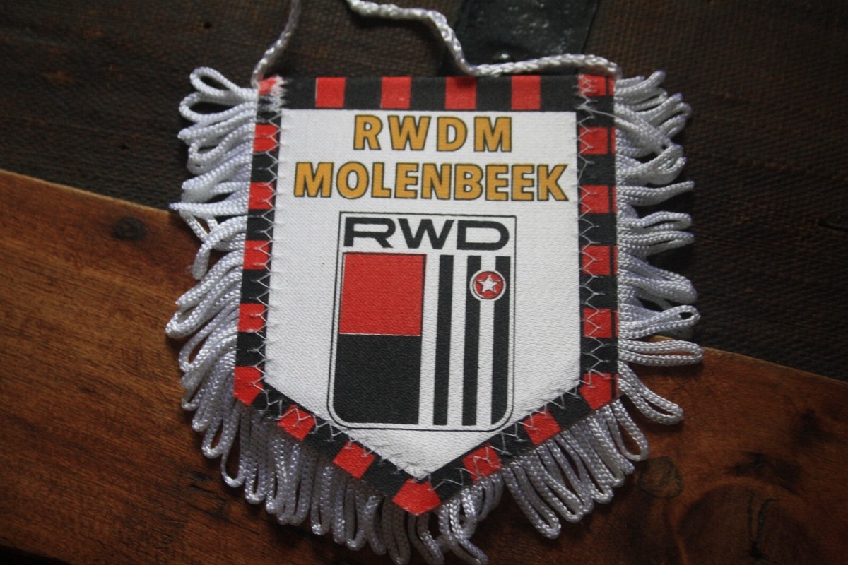 Petit Fanion Ancien Molenbeek RWD - Belgique - Vintage