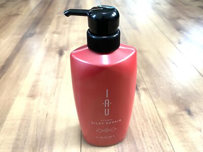 LebeL IAU Cream Silky Repair 600ml Richly Blended Highly Moisturizing Honey