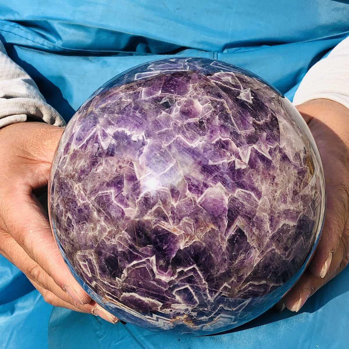 2890G Natural Beautiful Dream Amethyst Quartz Crystal Sphere Ball Healing 295