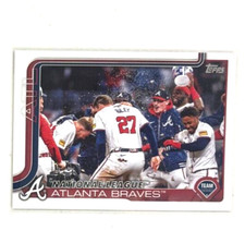 2025 Topps #110 Atlanta Braves Team Baseball Card