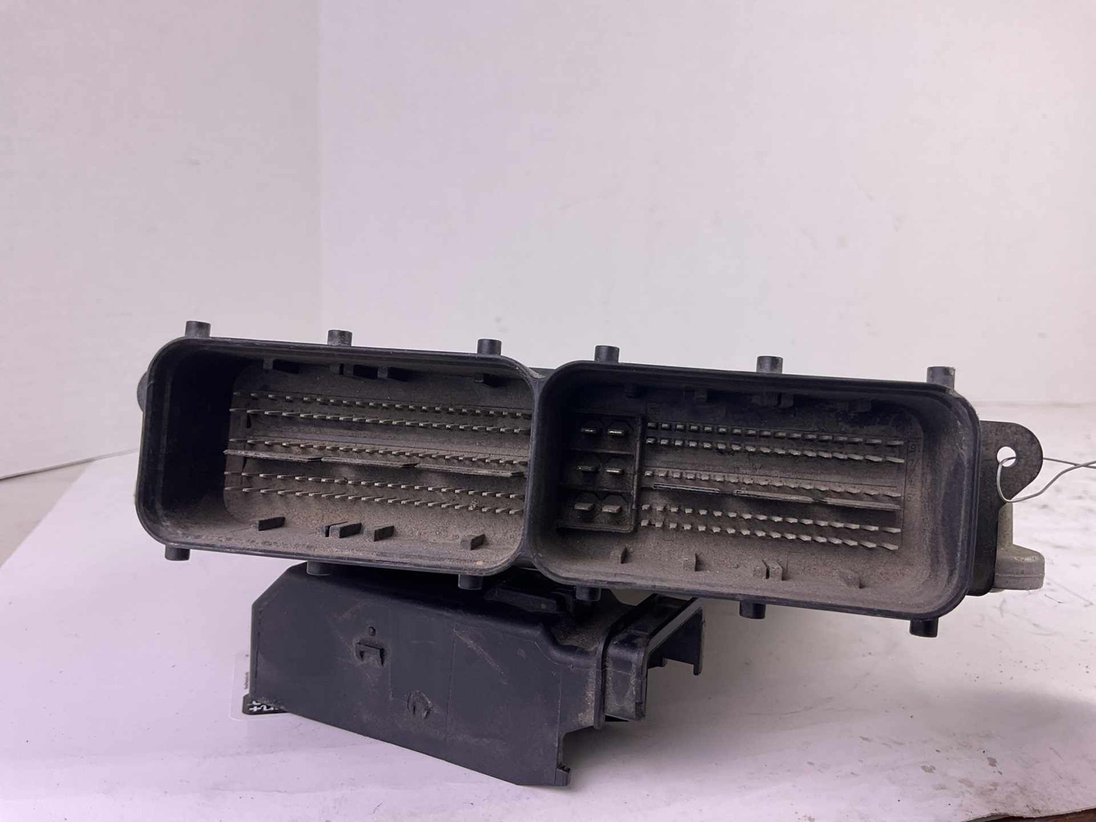 Engine Motor Brain Box Electronic Control Module For 2015 MASERATI GHIBLI