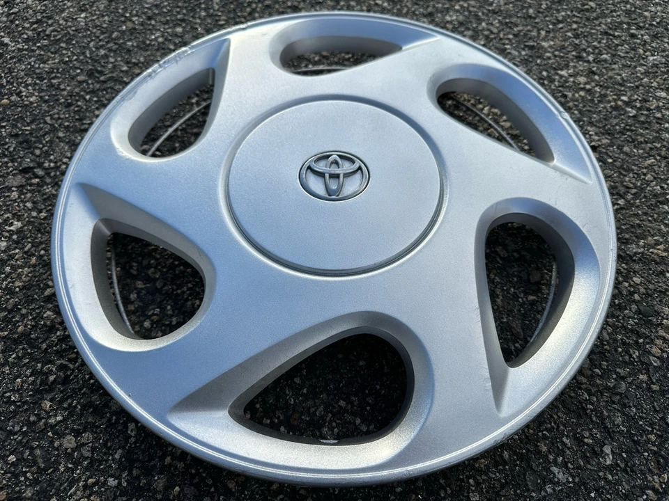 "Cubierta de rueda tapacubos Toyota Camry LE V6 1997-1999 15"" 42621-AA040 bonita". Reparación Foto 2 de 4