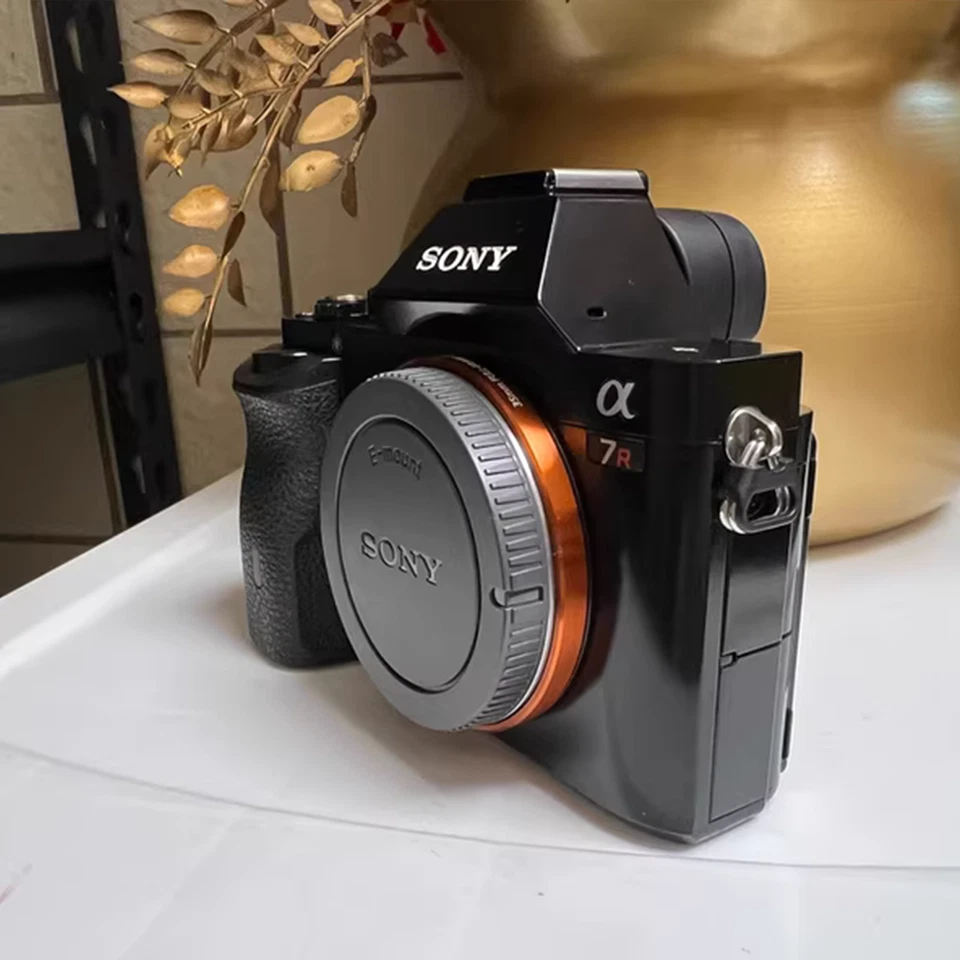 Câmera Digital Sony Alpha a7R 36.4MP - Preta (Somente o Corpo) Língua Inglesa - Imagem 3 de 4