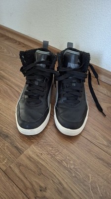 PUMA Court Sneaker Gr. 42 Schwarz Leder gefüttert Knöchelhoch Winter High-Top