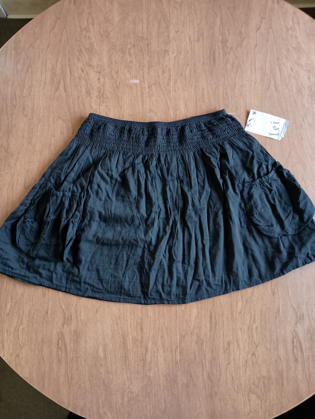LEI Jeans Women's Black Ruffle Mini Skirt With Pockets Size Junior Medium