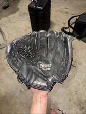 Mizuno 10.75 Inch GPP1075Y1 Prospect Leather Baseball Glove RHT