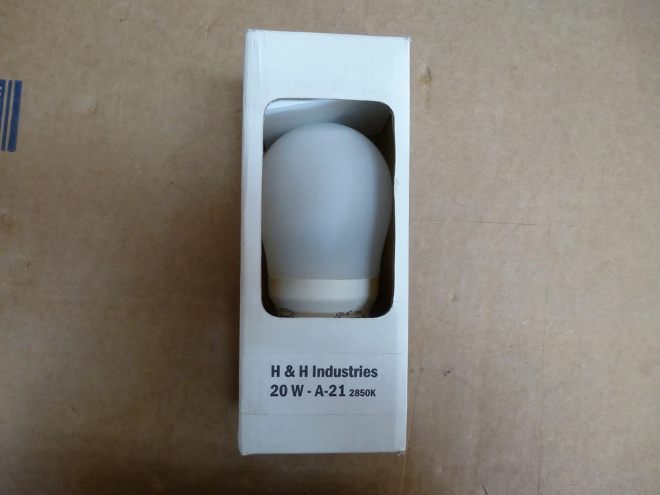 4 Pack 20 Watt A21 Neptun CFL 2850K Long Life Indoor/Outdoor Energy Saver - Image 2 of 3