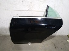 Porte arrière et accessoires Mercedes 200