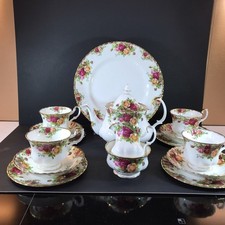 Royal Albert Old Country Roses Set da tè per 4 16 pezzi compresa teiera ecc