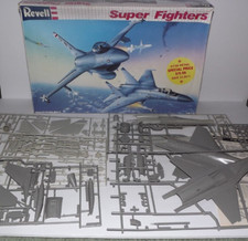 Revell Super Fighters F-16C Wild Weasel & SU-27 Flanker Model Kit #6218 Open Box
