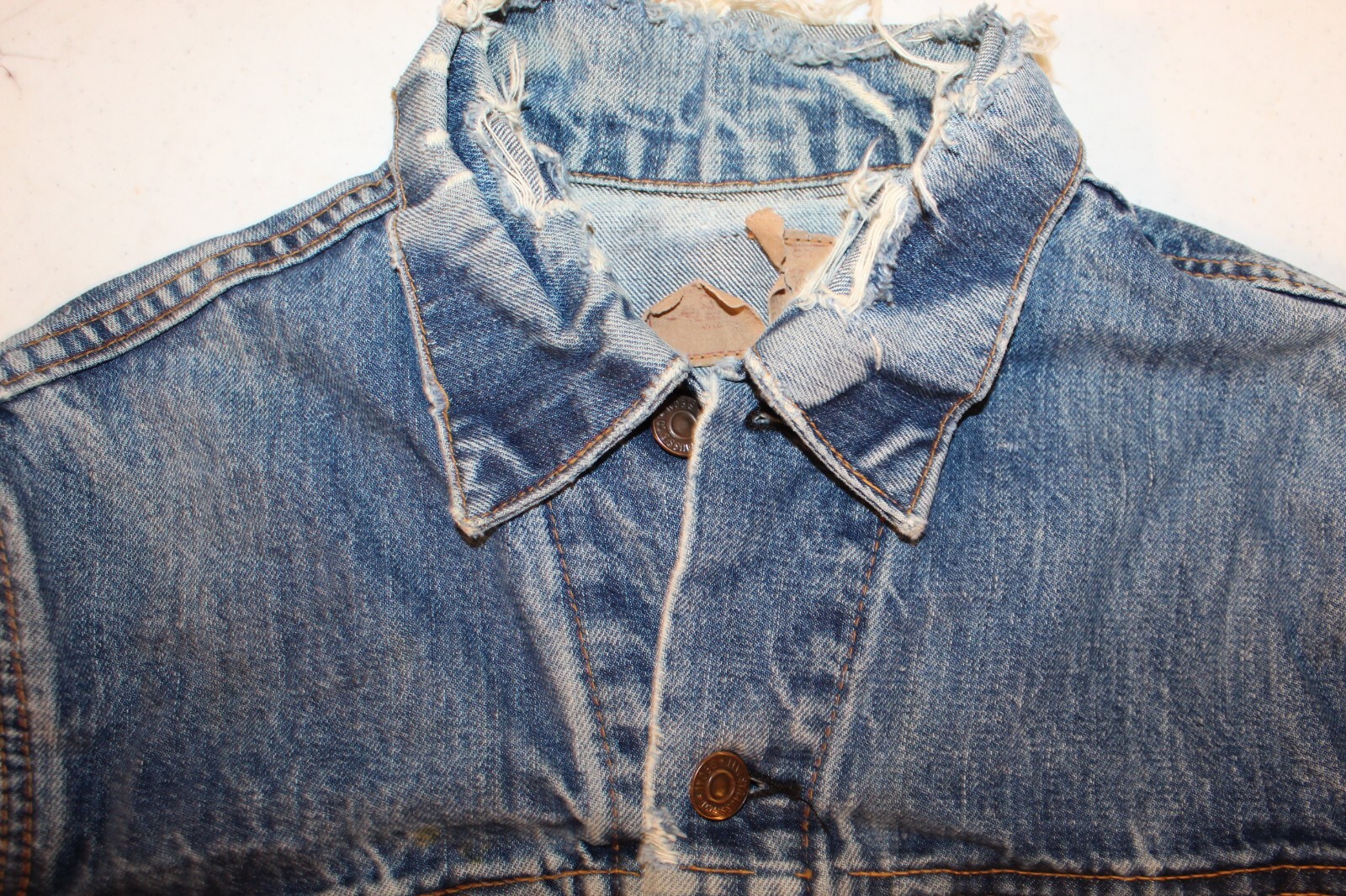 RARE Vtg LEVIS BIG E Denim Jean Size Small Cotton Distressed Trucker Jacket image 3