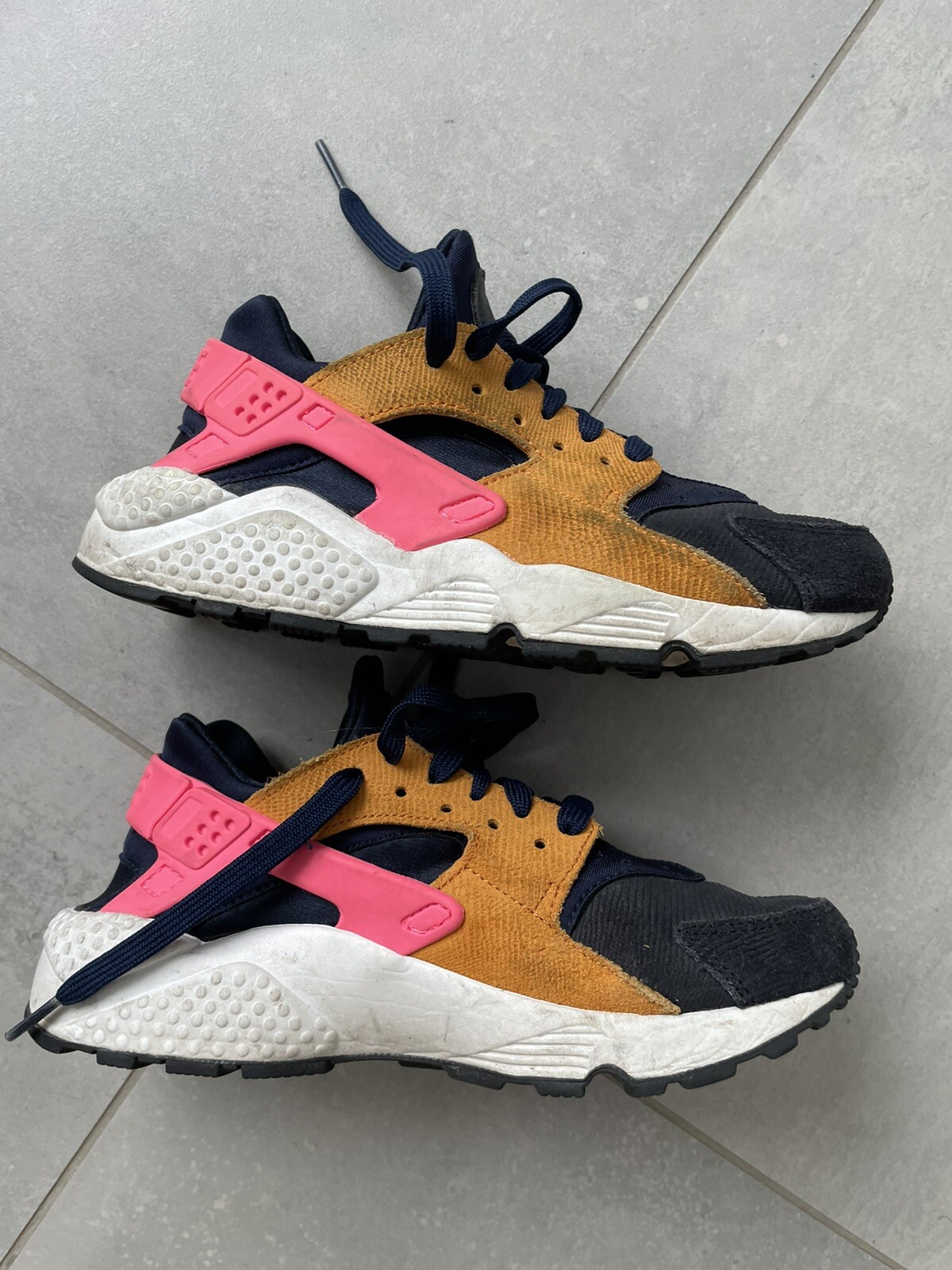nike huarache womens orange