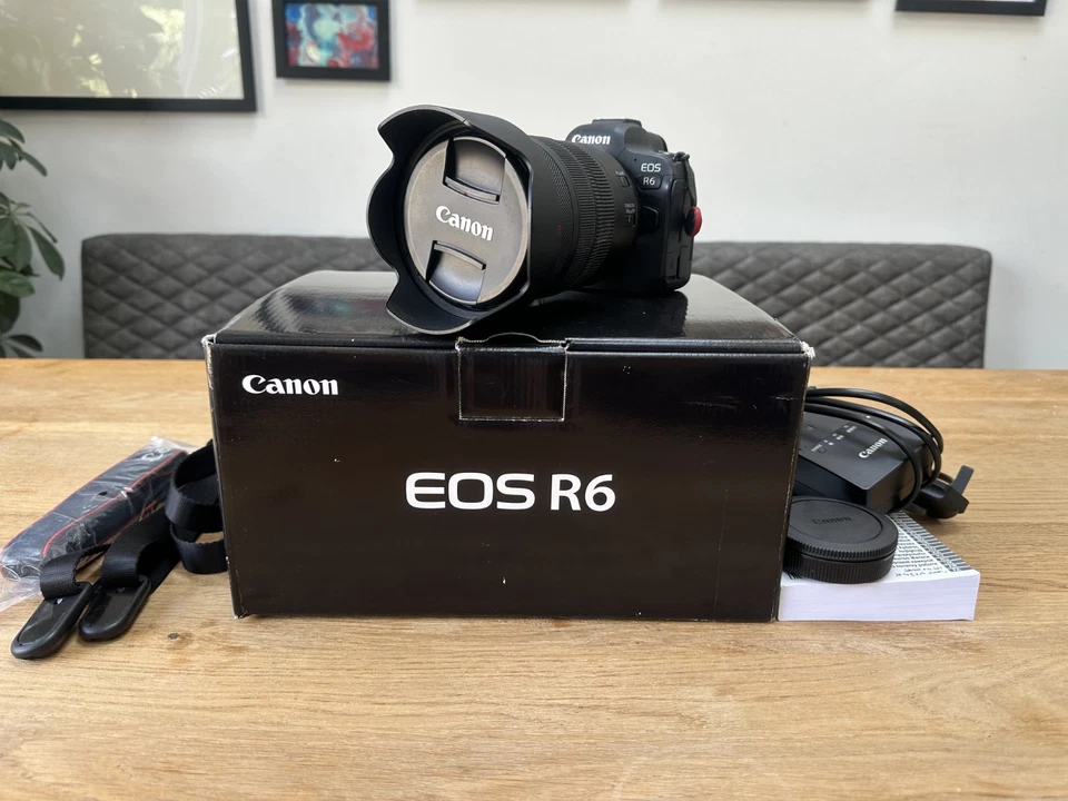 Canon EOS R6, photo 1 of 5