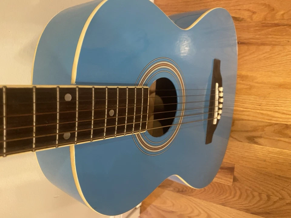 Guitarra Acústica Debutante By DAISY ROCK Dreadnought -Algodón Azul Caramelo 6 Cuerdas Foto 4 de 4