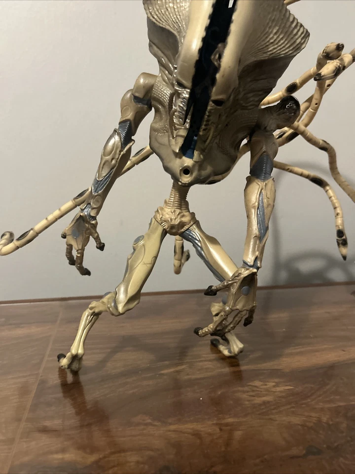 Figura de acción Alien Supreme Commander Independence Day 14" 1996 Trendmasters Foto 2 de 4