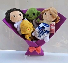   2025 Star Wars 16 in Large Plush Bouquet With 5 Characters Included NWT  