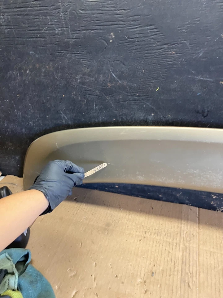 Alerón de puerta trasera Infiniti i35 2002 a 2004 con luz R5292 DG Foto 4 de 4