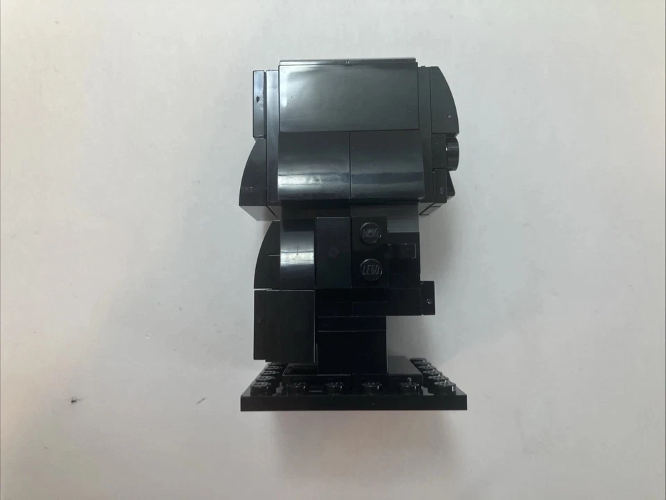 Lego BRICKHEADZ: Darth Vader (41619) And Stormtrooper (41620) X2 Complete - Image 3 of 4