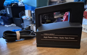Realistic High Power Bulk Video/Audio Tape Eraser w/ Power Cord 44-233A