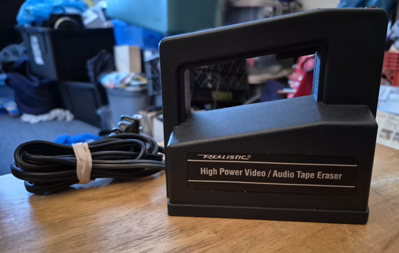 Realistic High Power Bulk Video/Audio Tape Eraser w/ Power Cord 44-233A