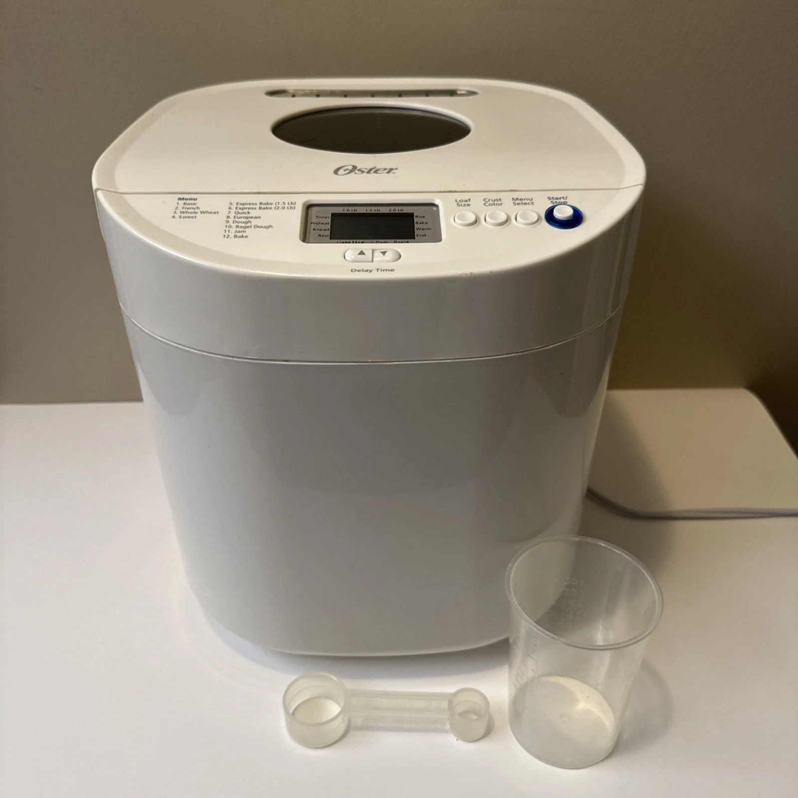 ￼ Breadmaker Oster Expressbake 2lb White Ivory 12 Settings CKSTBRTW20 W/ Manual