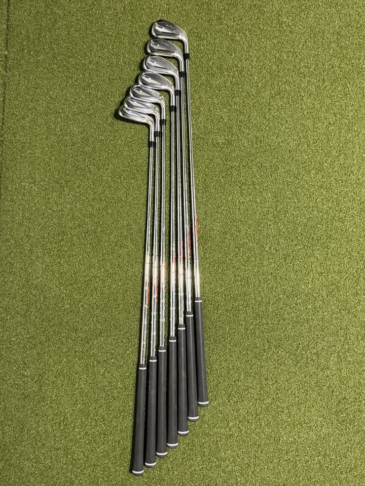 Fers à Repasser Titleist T350 2023 (4-PW) - Steel AMT Red S300 Rigide