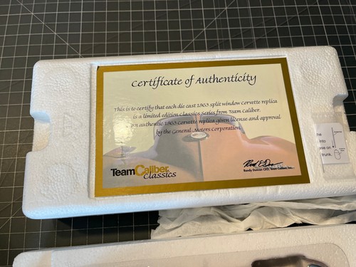 1963 CHEVROLET CORVETTE STINGRAY Team Caliber Classics Die Cast 1:24 Scale LN EX - Picture 21 of 24