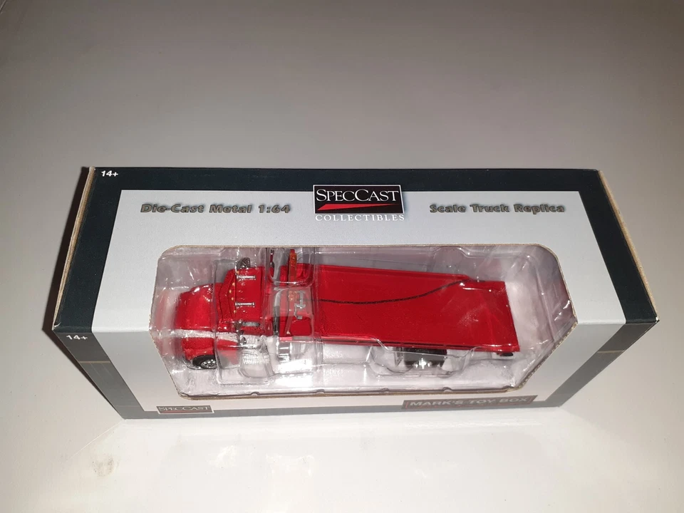 NIB 1/64 Custom Red Pete 385 Rollback Tow Truck SpecCast - Image 4 of 4