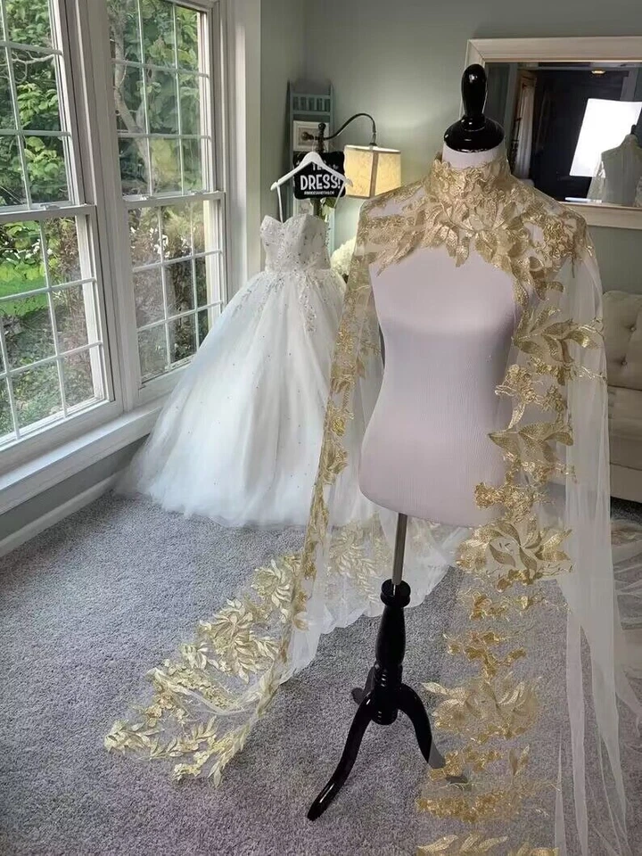 Apliques dorados encaje capas de boda capas de novia cuello alto 3 M chal de boda capa Foto 2 de 4