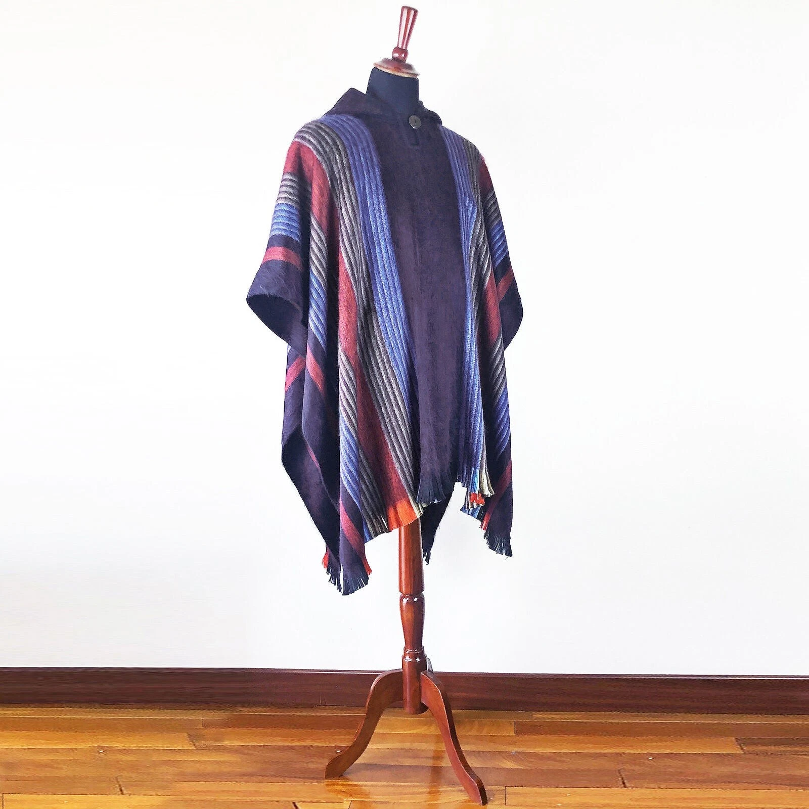 BABY ALPACA WOOL CAPE PONCHO WRAP SHAWL COAT HANDMADE IN ECUADOR
Opens in a new window or tab