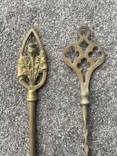 ANTIQUE VINTAGE BRASS TOASTING FORKS  WITH ORNAMENTAL HANDLE