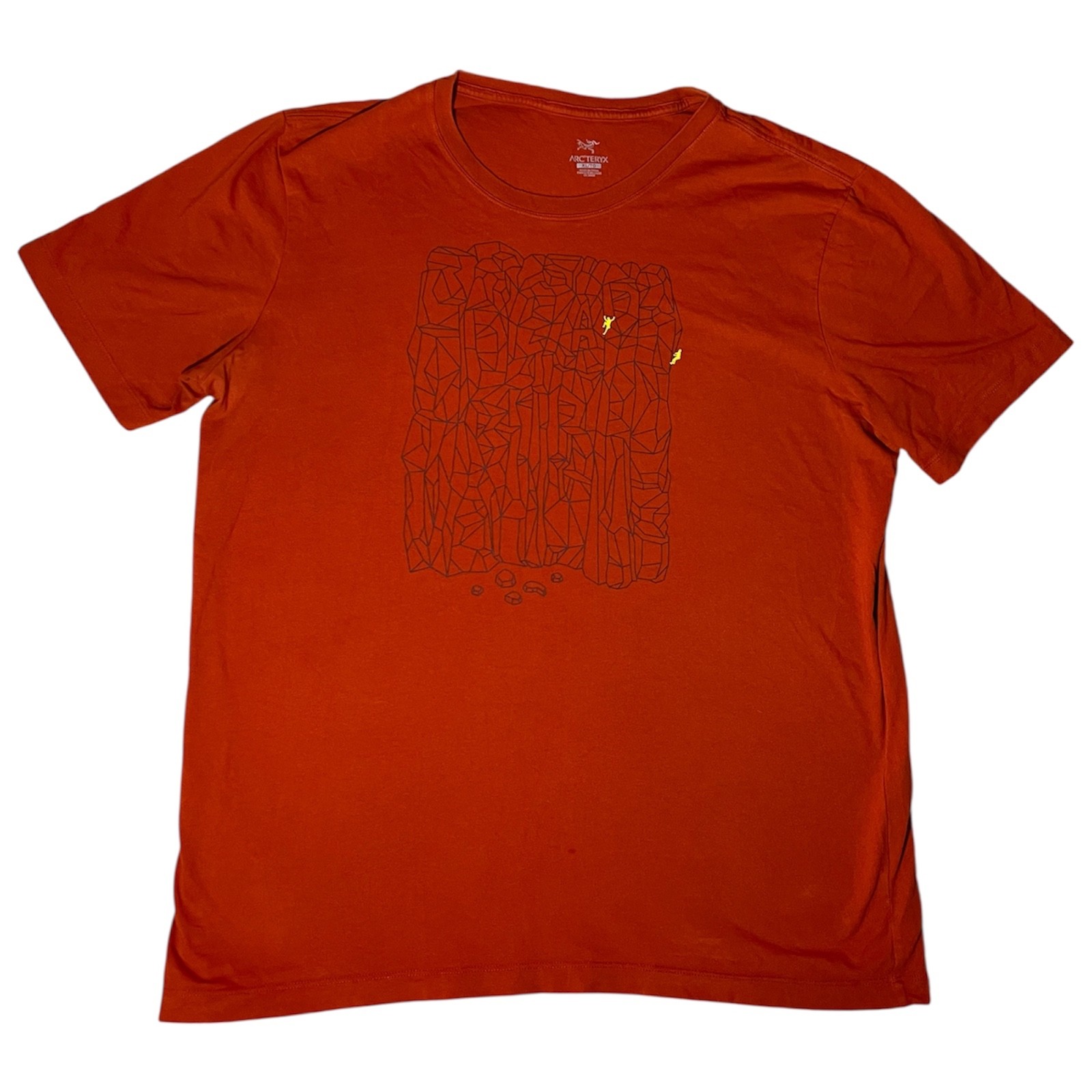 Arc'teryx T Shirt XL — Maglietta Grafica Rosso Audace Design Ispirato all'Arrampicata