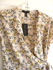 ladies brand new dress size 8 new look v neck short sleeve,,