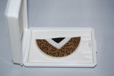 Brosche 6 cm halbrund schwarz gold Schmuck Hutschenreuther