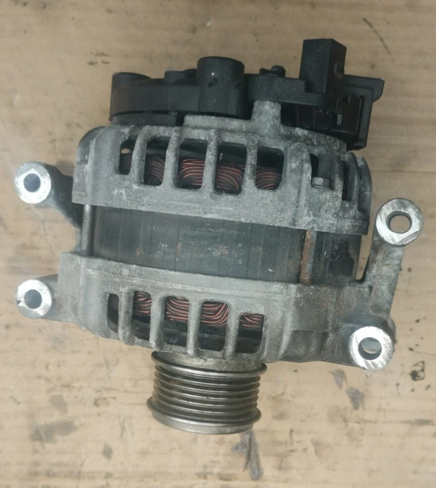 ALTERNADOR VOLKSWAGEN GOLF R AUDI S3 MK7 8V 2.0 TFSI CJX 06J903023G 14V 140AMP Foto 2 de 4