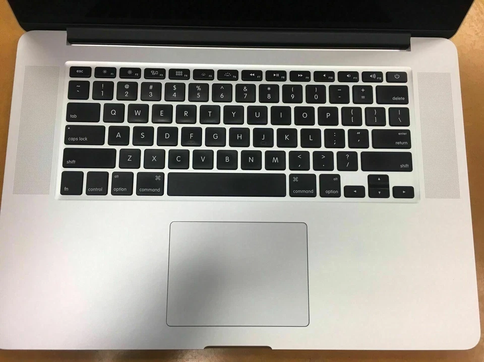 Apple MacBook Pro Retina 15.4 Core i7 2.5Ghz 16GB 1TB Mid 2015 A Grade IG GPU - Image 2 of 2