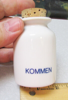 Eva Trio Porcelain Spice jar w cork stopper, designed by Ole Palsby, Kommen