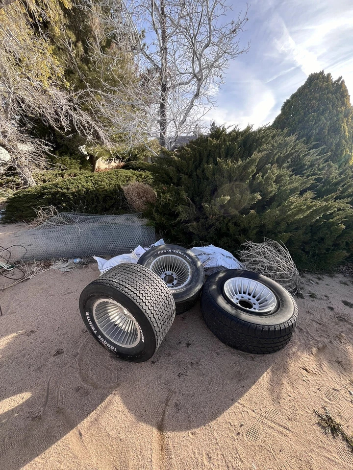 Llantas de turbina con neumáticos Foto 2 de 3