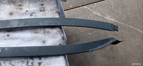 Moldura parabrisas izquierdo derecho caravan 09132365 opel astra g t98 - Imagen 2 de 10