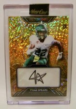 TYJAE SPEARS #2 /2 AUTO GOLD FOOTBALL WILD CARD WILDCHROME 2023