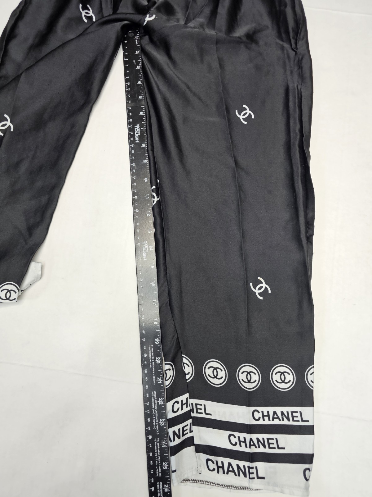 Chanel Pajamas Set Women's Size Small 2pc  thumbnail 21