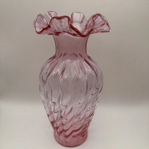 Vintage Fenton Art Glass Lilac/Pink Swirl Ribbed Melon Vase w/ Ruffled Rim 11"
