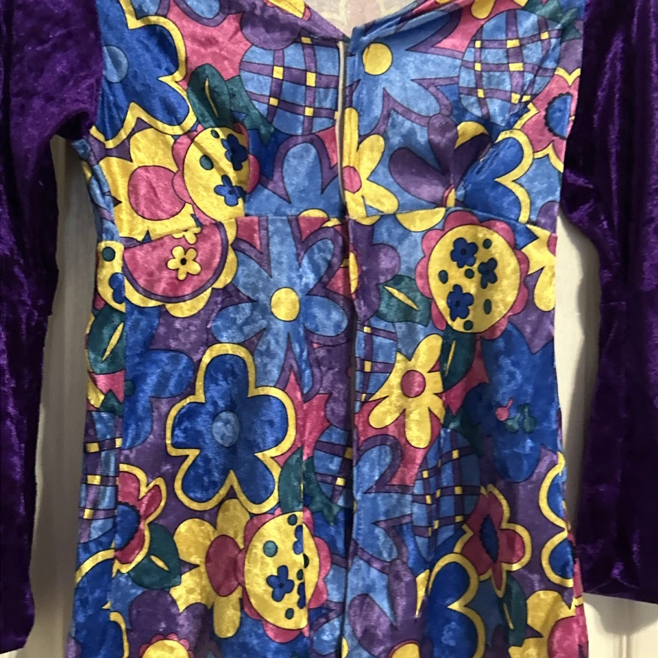 Fantasia estilo anos 1960 hippie flower power veludo com boné correspondente - grande para meninas - Imagem 3 de 4