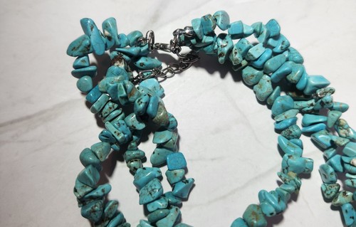 TRIPLE STRAND HIGH QUALITY HOWLITE 16" NECKLACE 4" EXTENDER - Afbeelding 4 van 6