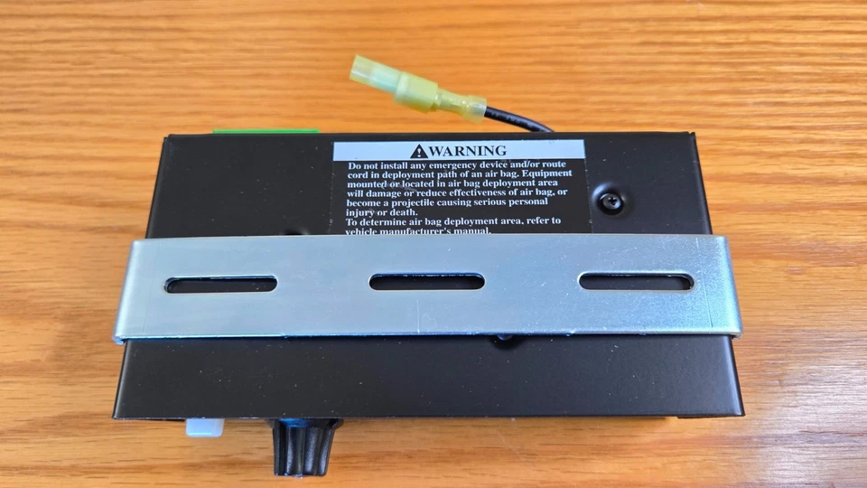 Code 3, 020667, PSE Light Bar Controller Control Box Arrowstik Flash 7410 - Image 2 of 4